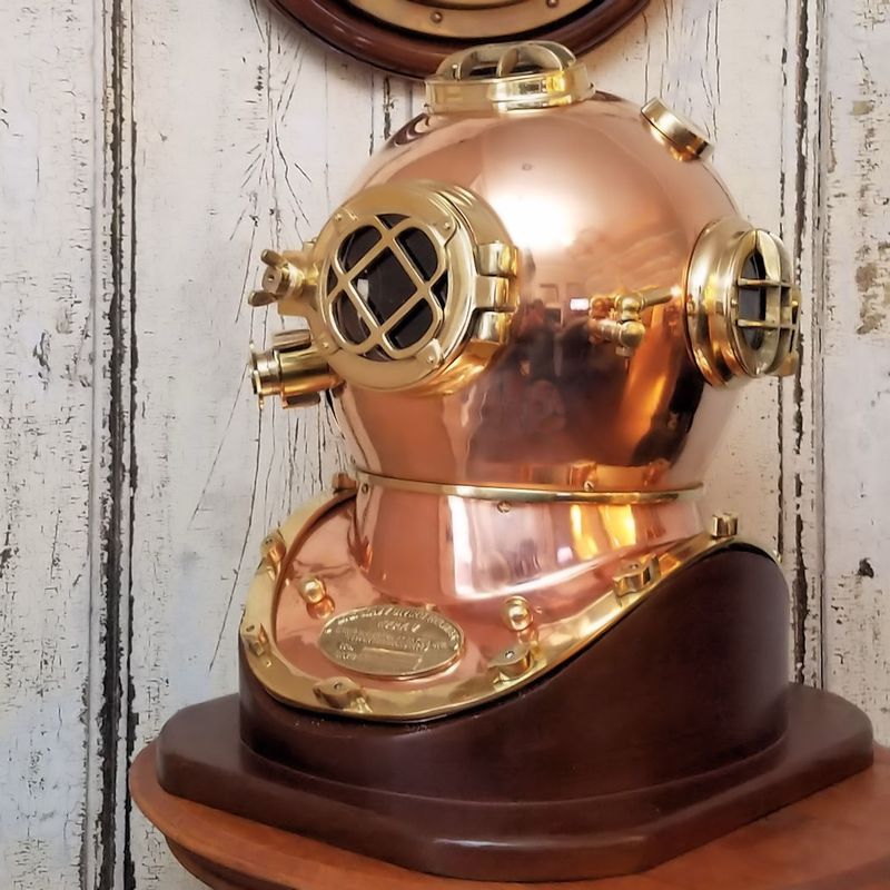 Details about   Brass Copper Divers Replica Shiny Beautiful U.S Navy Diving Helmet 7 Inch