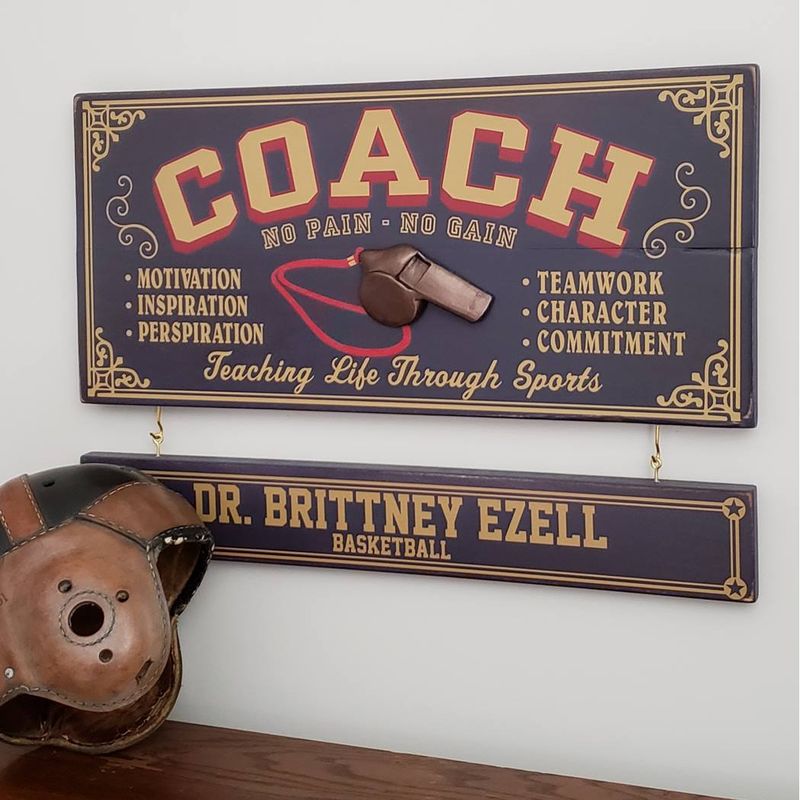 Coach-Wood-Sign-with-Optional-Nameboard-15267