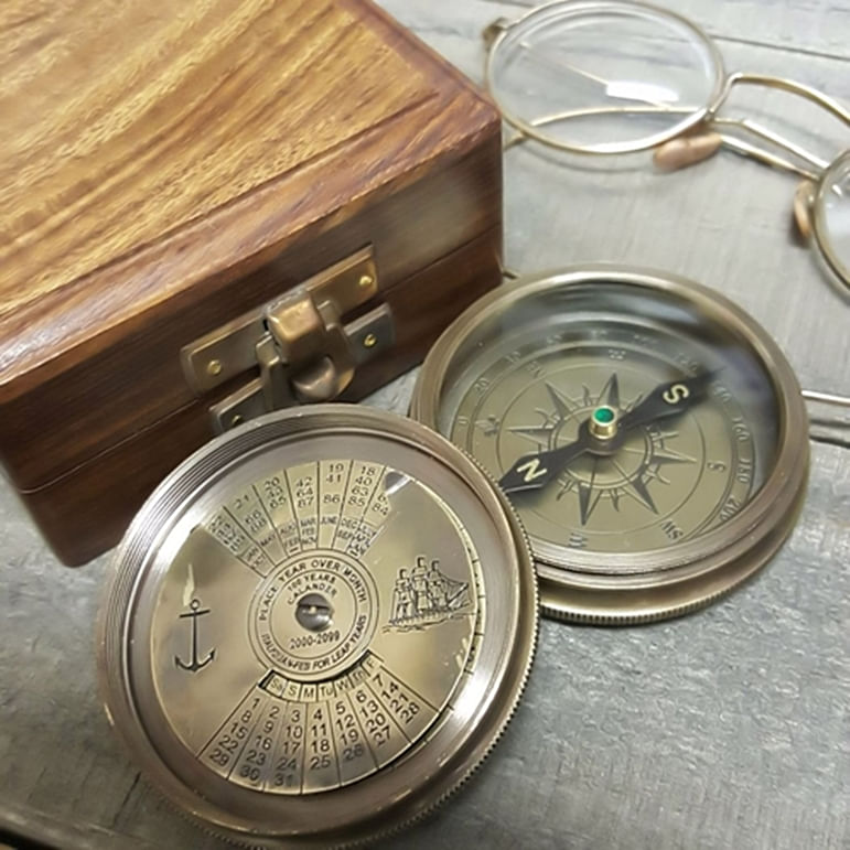 Brass-Perpetual-Calendar-Compass-with-Box-10749-3